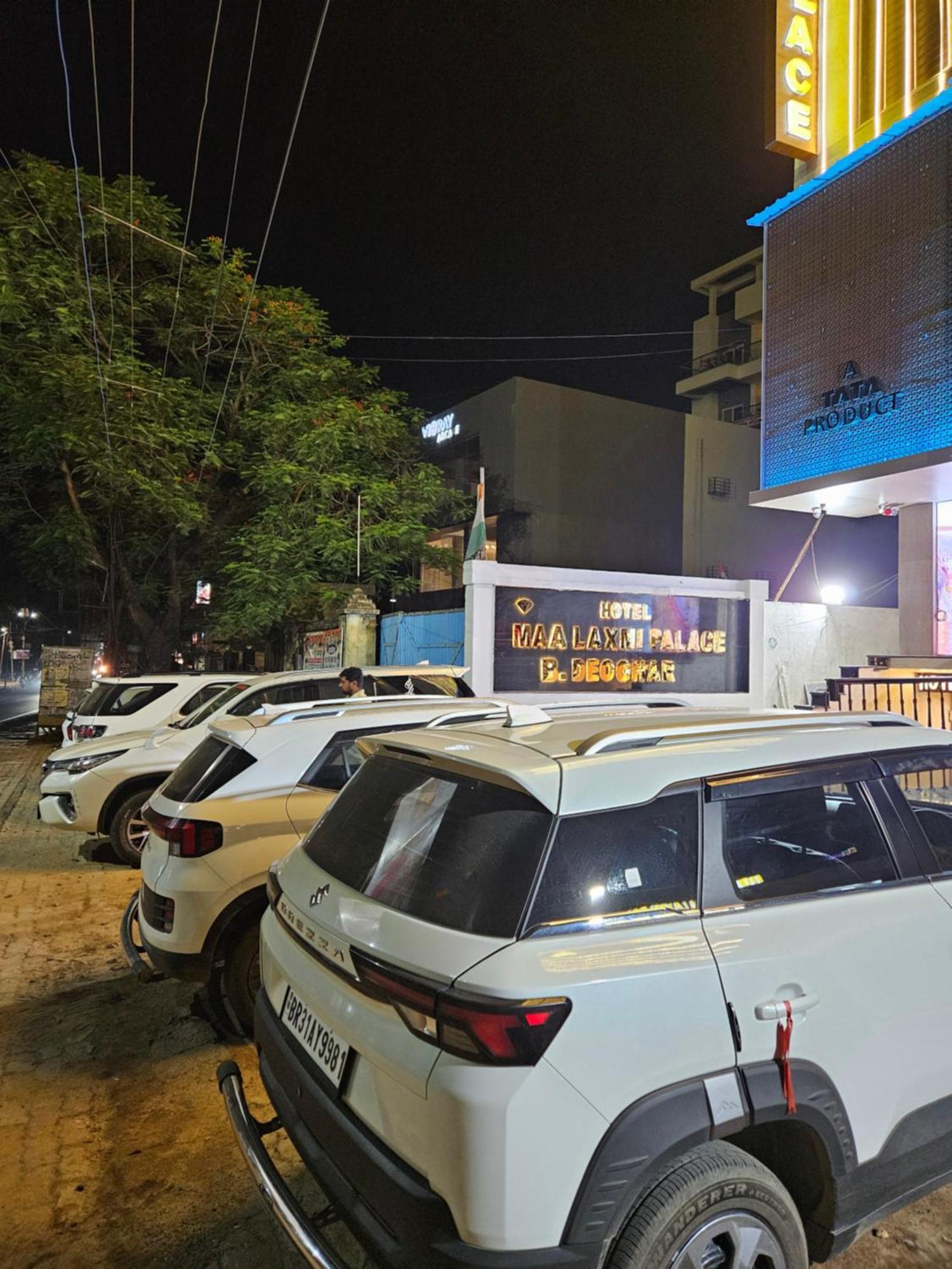 Hotel Maa Laxmi Palace Deoghar Exteriör bild